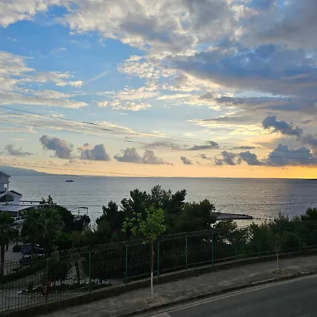 Apartment Seasun Sarandë
