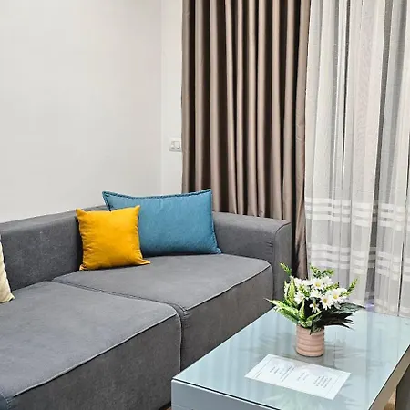 Seasun Apartman *